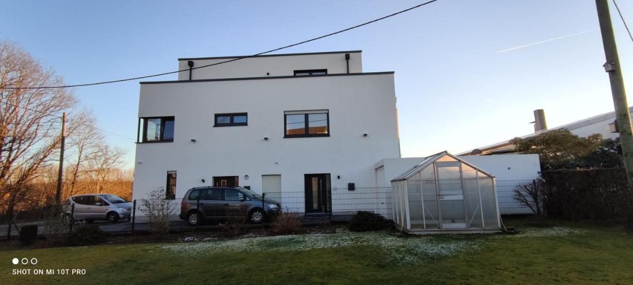 Neue Doppelhaushaelfte Mit Terrasse, Balkon Und Garten Remscheid Eksteriør billede