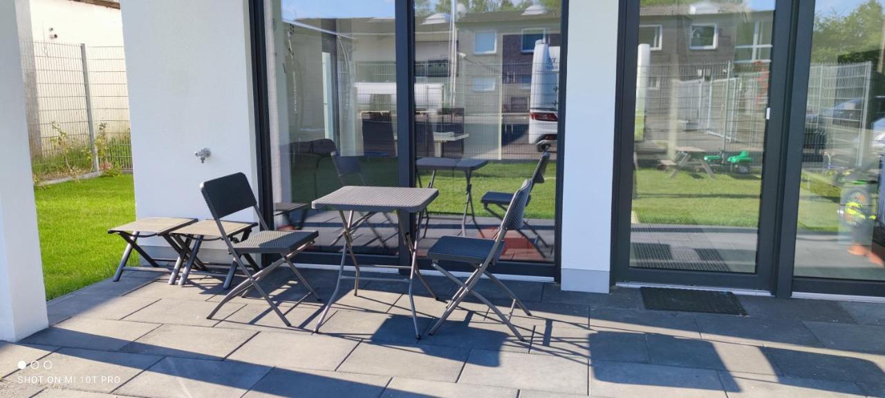 Neue Doppelhaushaelfte Mit Terrasse, Balkon Und Garten Lejlighed Remscheid Eksteriør billede